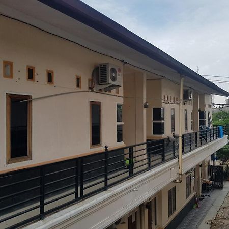 Oyo 91647 Sanina Residence プマタン・シアンタール エクステリア 写真