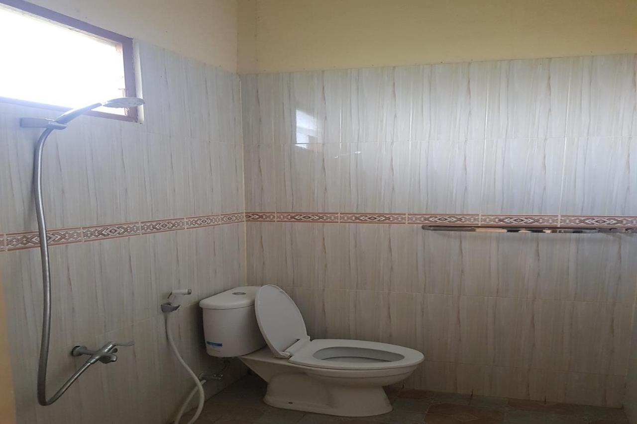 Oyo 91647 Sanina Residence プマタン・シアンタール エクステリア 写真