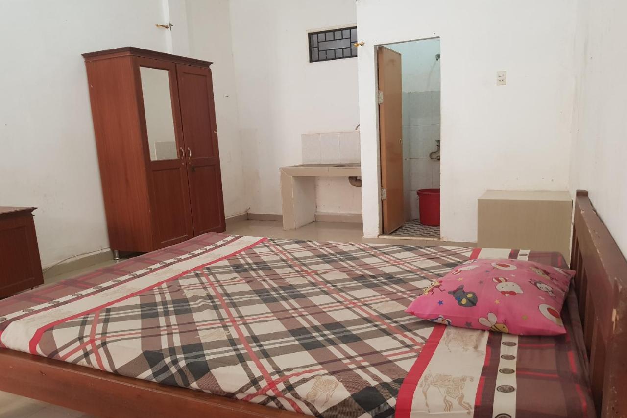 Oyo 91647 Sanina Residence プマタン・シアンタール エクステリア 写真