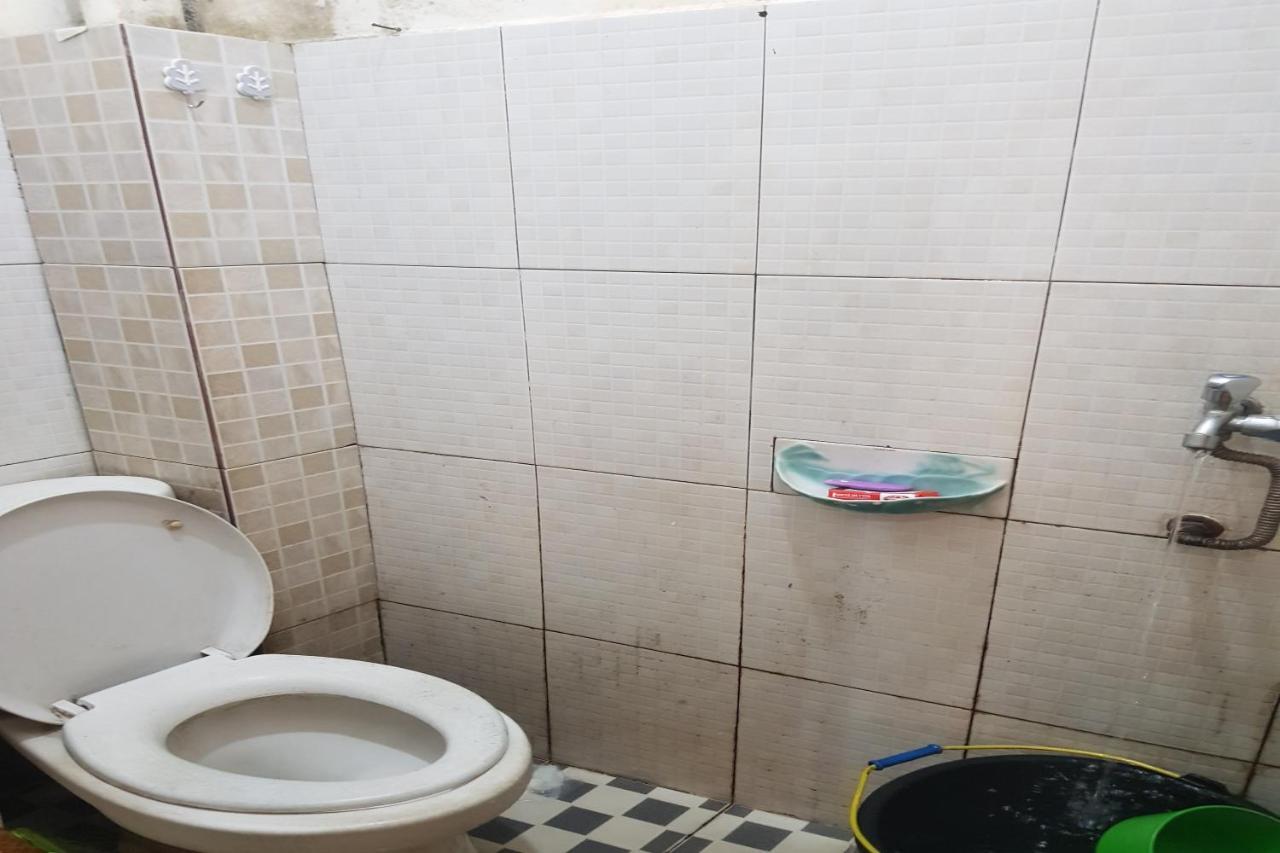 Oyo 91647 Sanina Residence プマタン・シアンタール エクステリア 写真